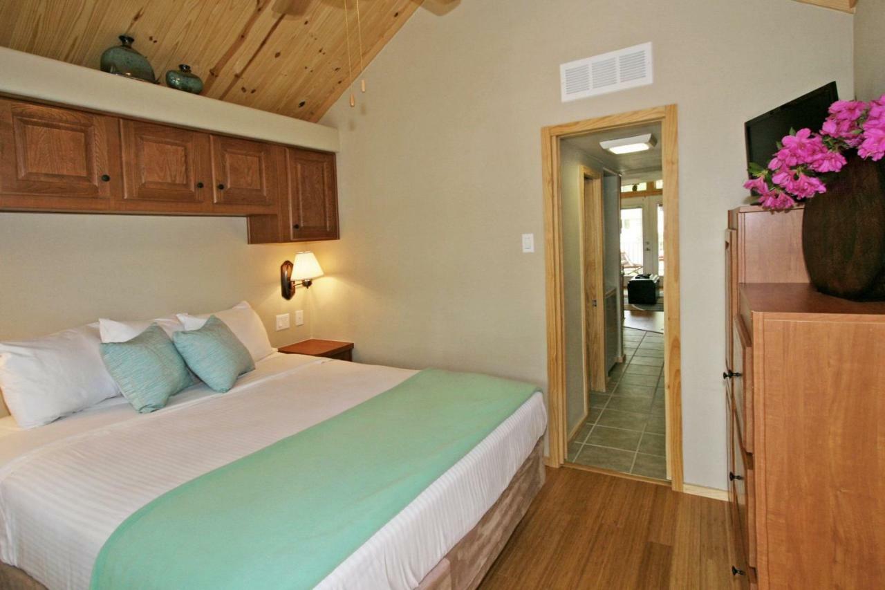Live Oak Landing Hotell Freeport Eksteriør bilde